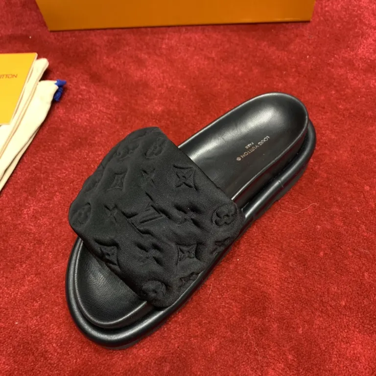 Louis Vuitton Shoe 